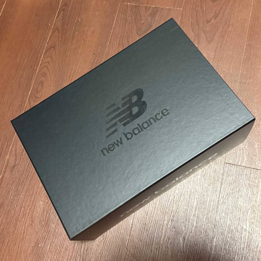 昨晩我が家にも到着。
やたらデカい段ボールに入ってきたので若干引きました。
