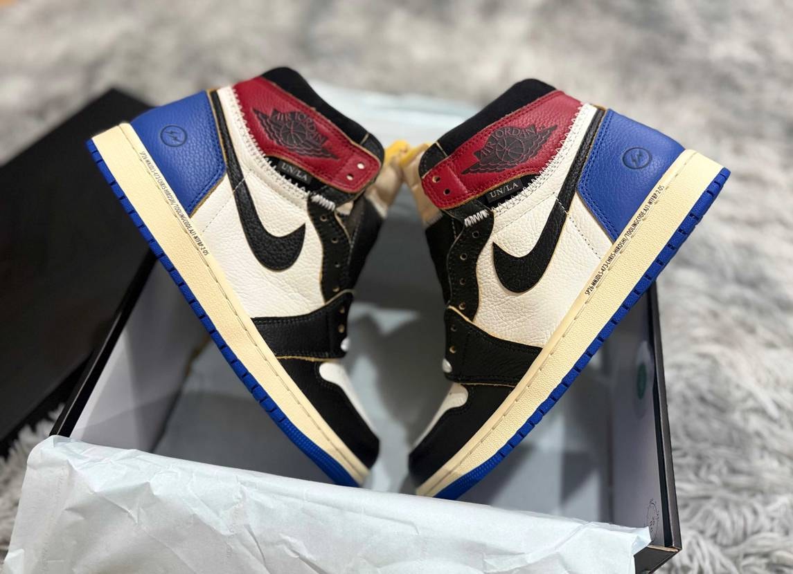 UNION公式当選分到着！⚡️
カラーブロッキング、質感全