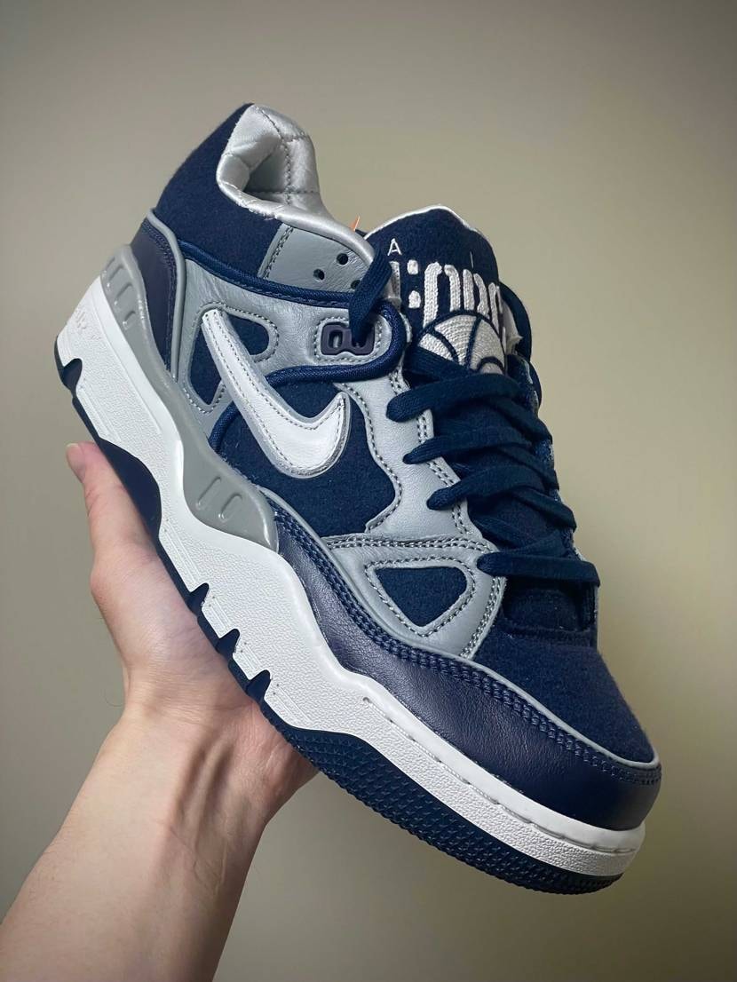 HUMANMADEで購入したミッドナイトネイビー届きました！
NIGO FOR