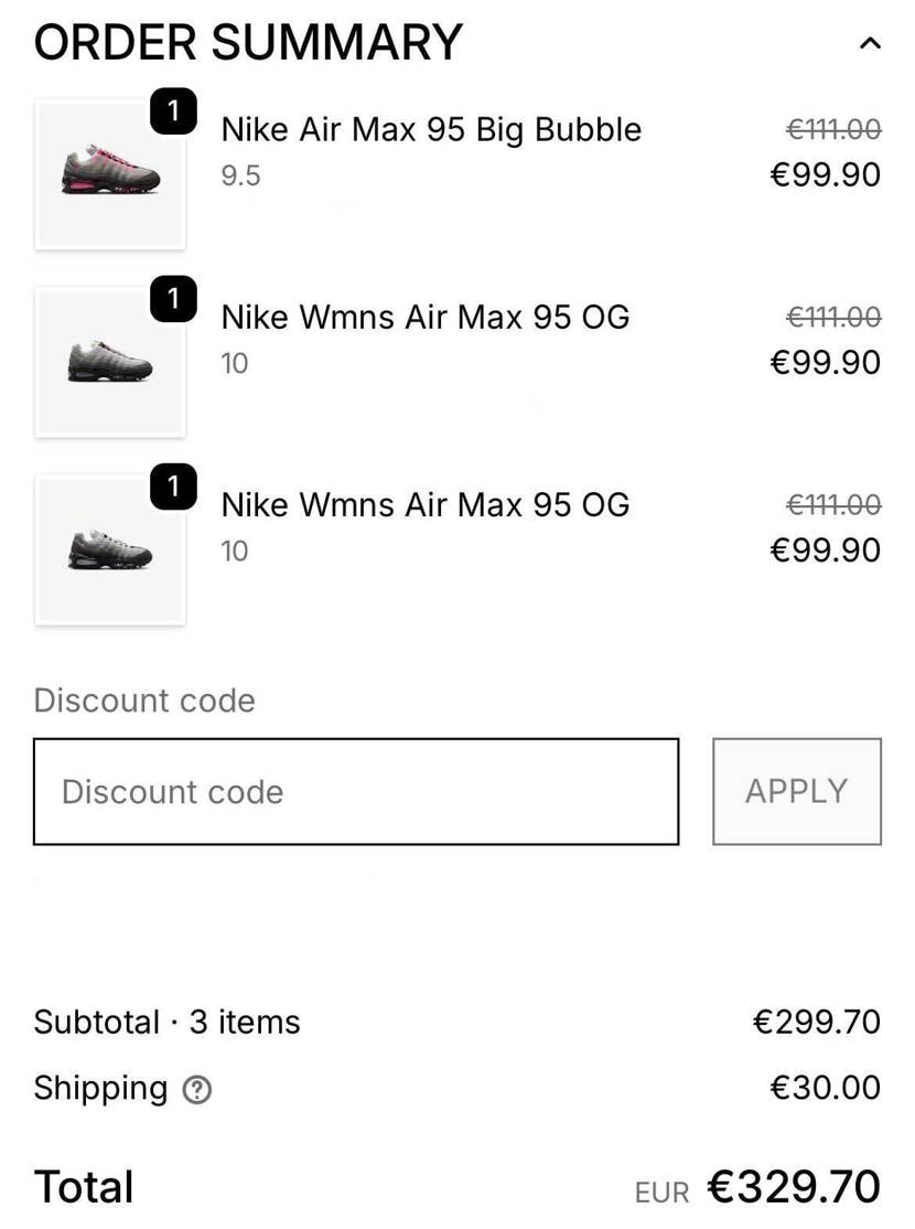 SNS、セール+クーポンで安すぎたので即購入した！
3足送料込みで329ユーロ