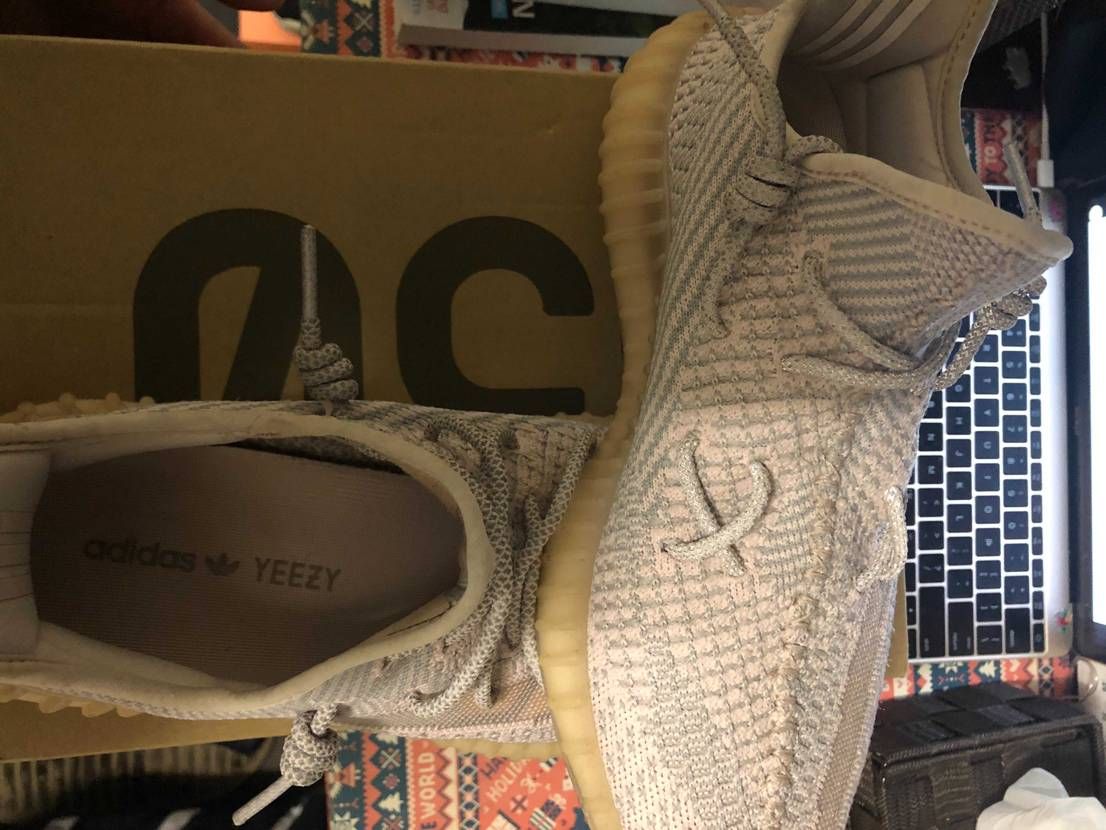 Adidas yeezy boost 350 v2 synth
売りたい. S