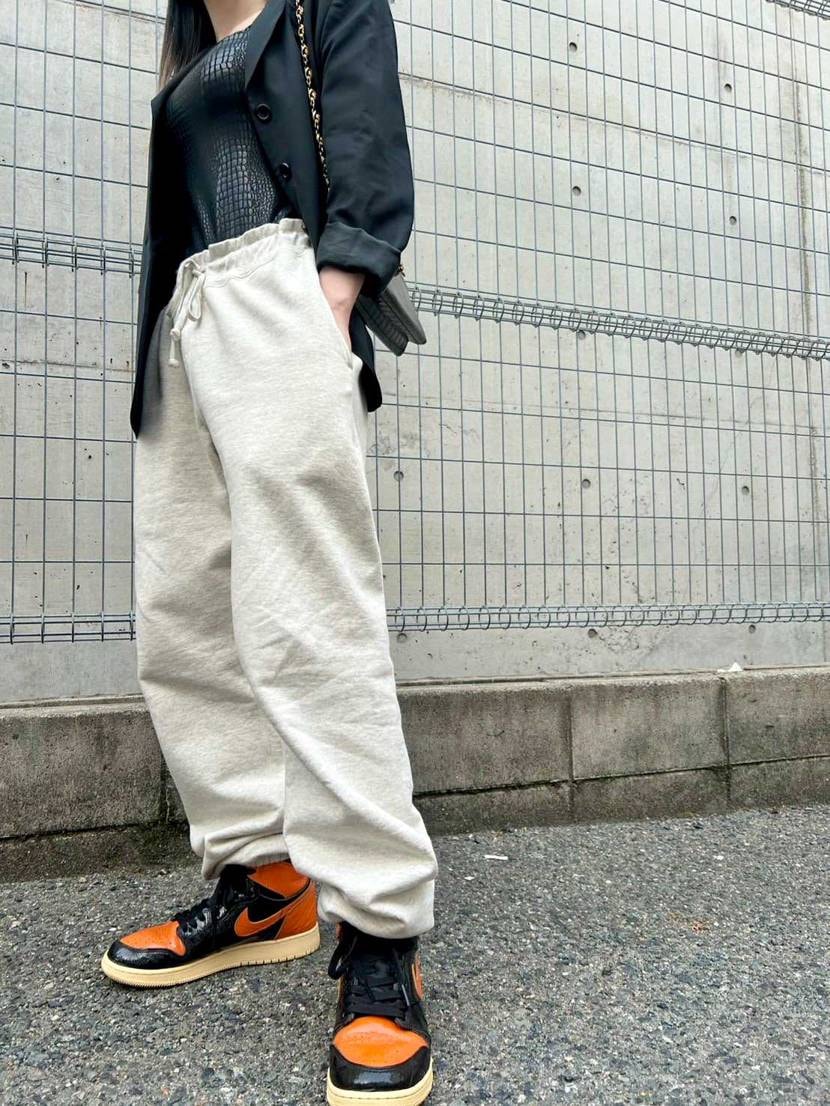 嫁ちゃんの初AJ1はシャタバ3.0😚
旦那ながら、嫁ちゃんの着こなしホンマすこ