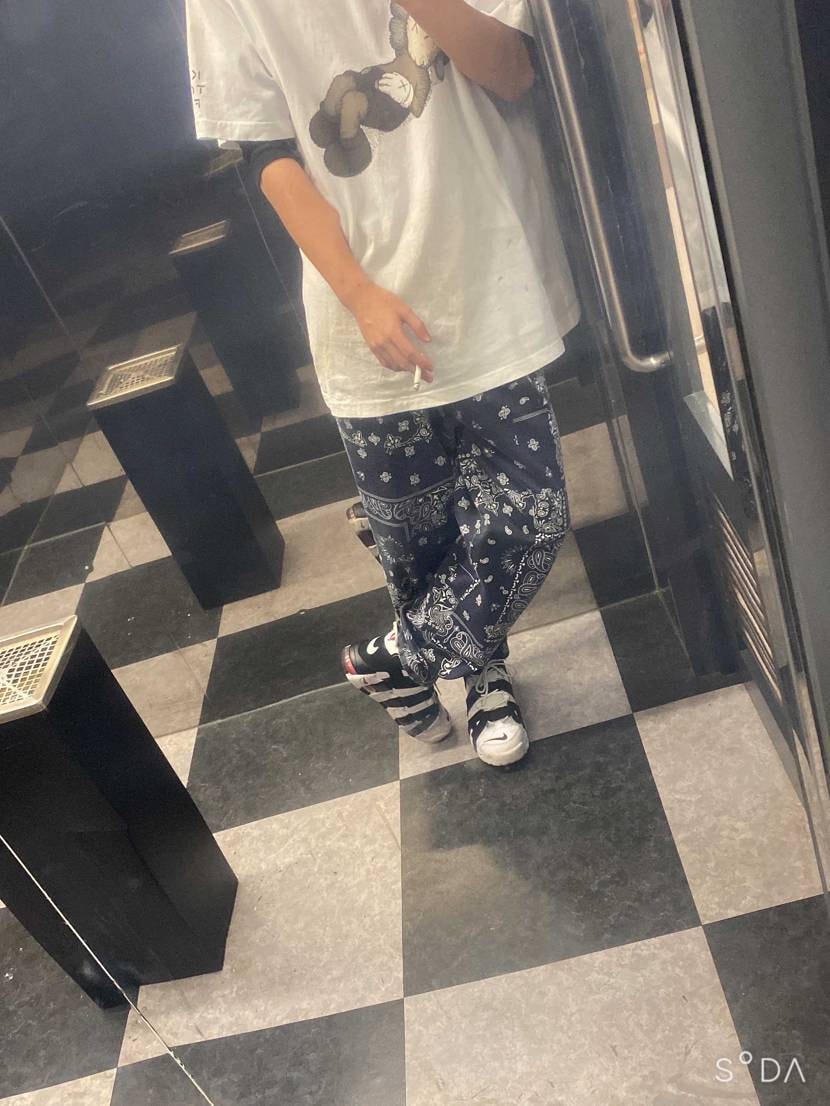 AJ1とモアテンが好きです