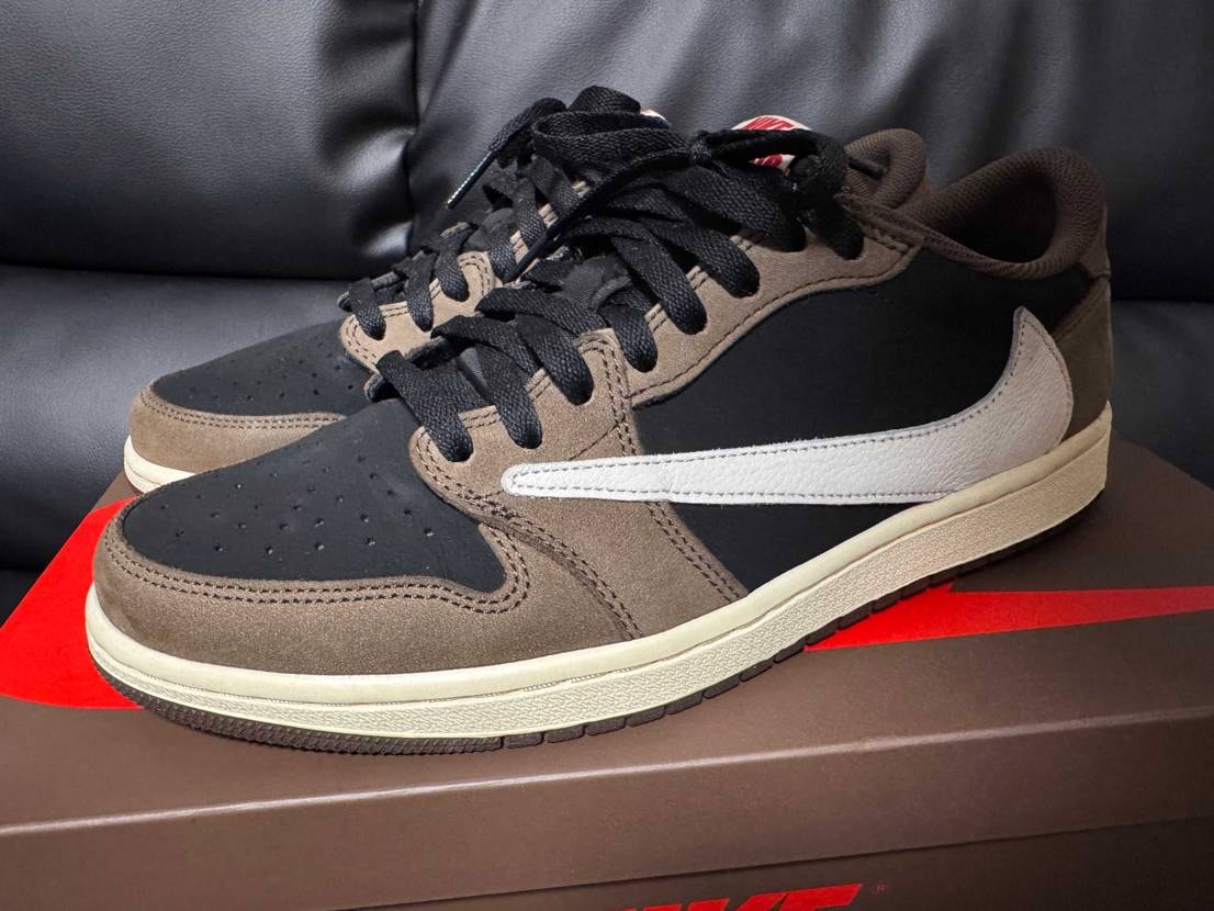 かなりお安くしておりますっ！

29センチの美品travisを是非っ！　
