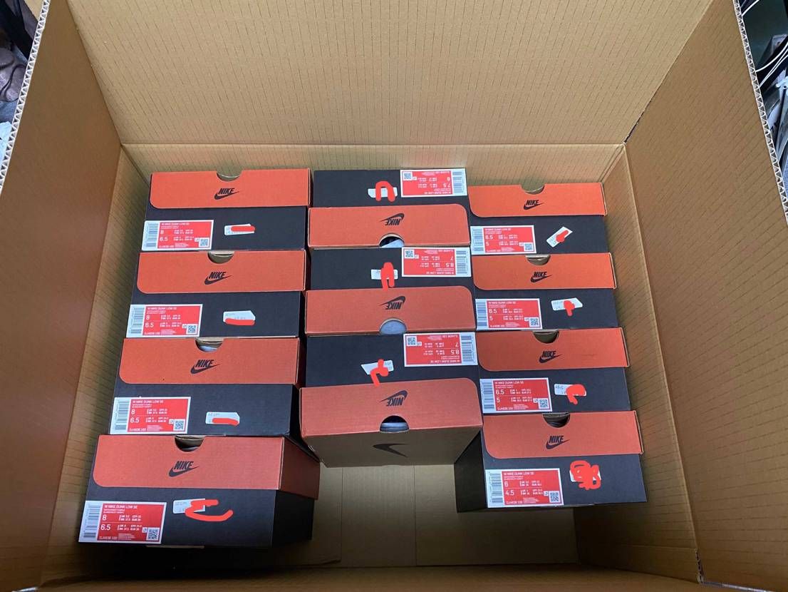 誰か早く1足買って！w