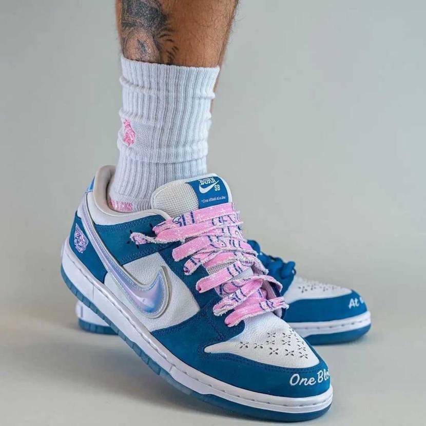 dunk sbが激アツですね
今月だけで貯金なくなる