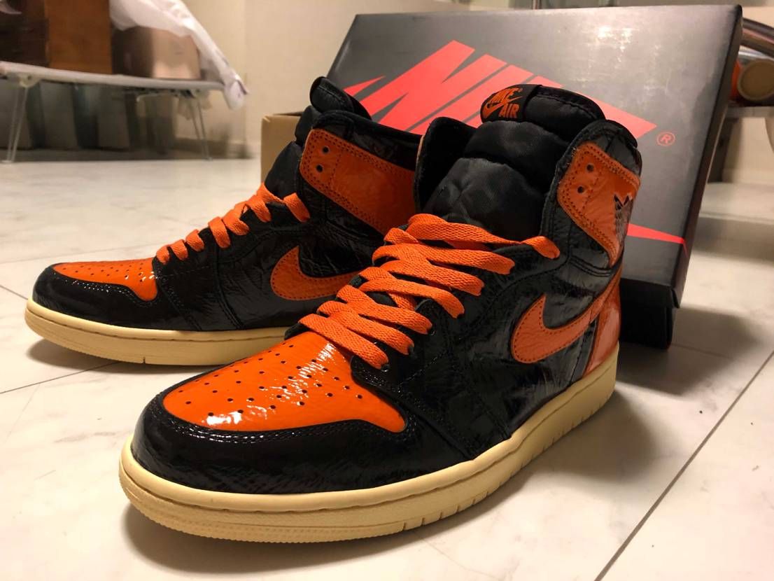自分の初AJ1はコイツ！！
友人から定価よりちょい高めで譲っていただきました😋