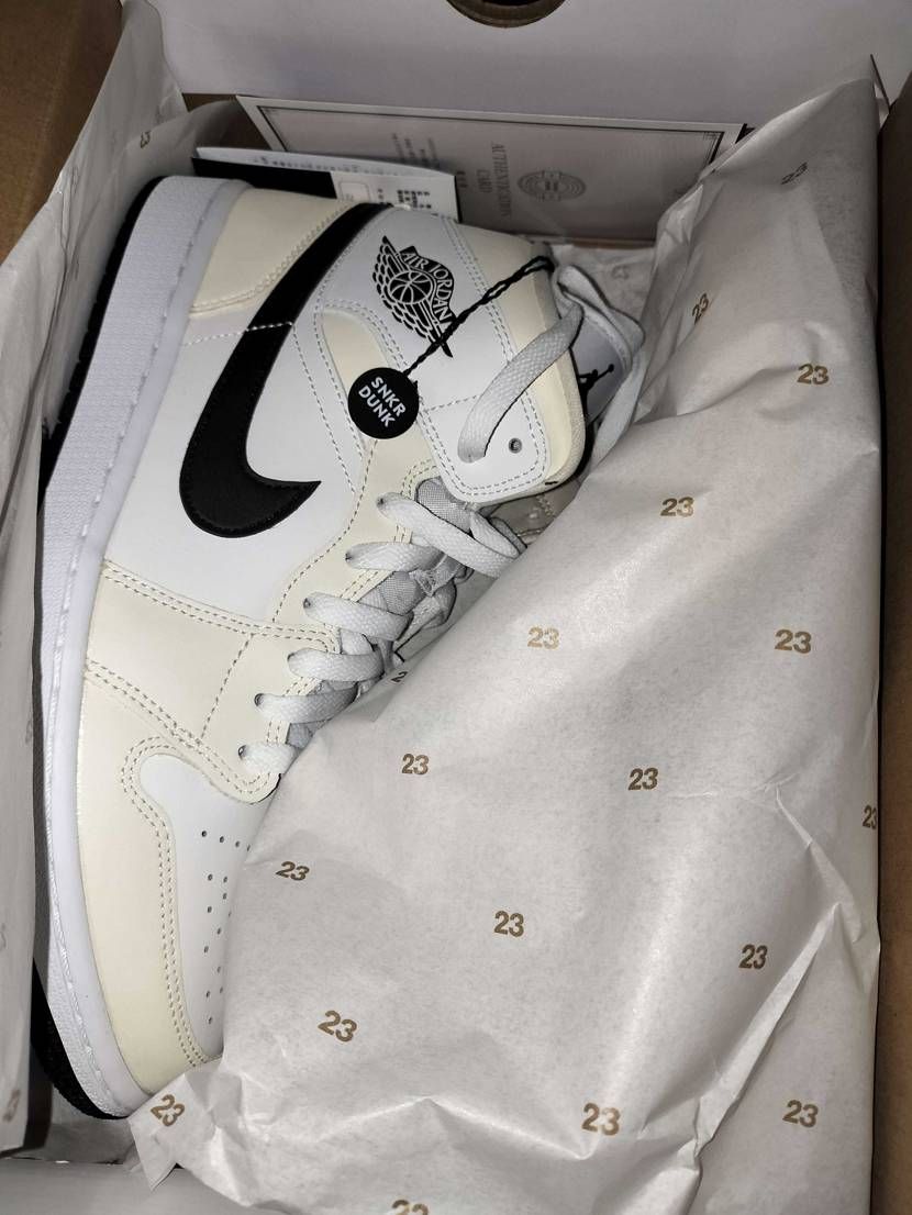 AJ1 MIDココナッツミルク
写真よりも良かった
めち