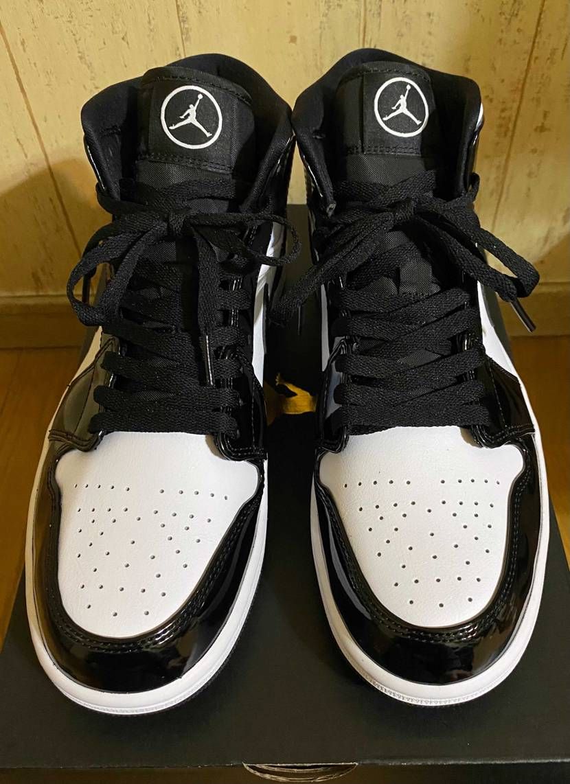 Jordan1 MID SE カーボンファイバー
日本で発