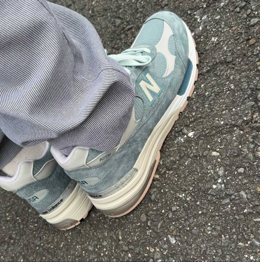 サンダルでいいのにぷらっと外に行くだけでもスニーカー選びに悩みます！そして今日は