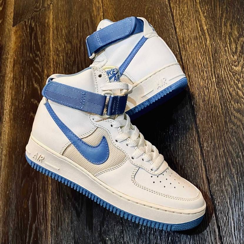 99年 Airforce 1 hi
630313-141 00 
Deads