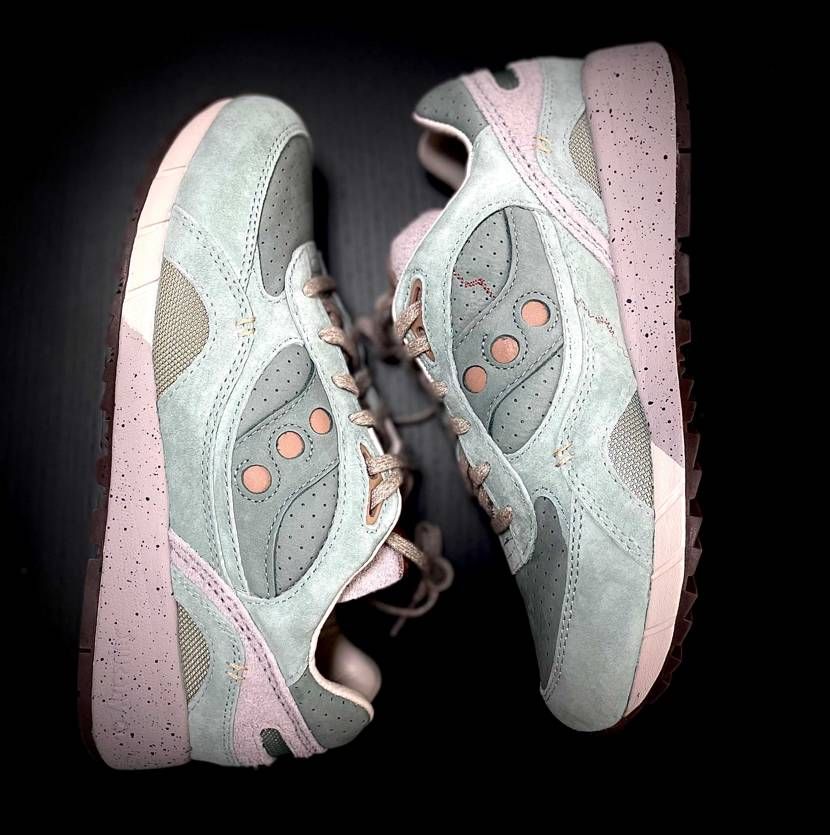 "金継ぎ"届きました。
サッカニーはいつも素晴らしい。
ライニングも天然皮革