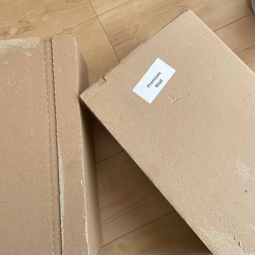 【朗報】
size?のshippingがちゃんとしたダンボールに進化しました。