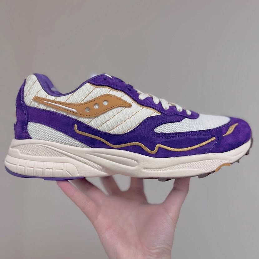 コレで今年のスニーカー買いは終了‼️多分