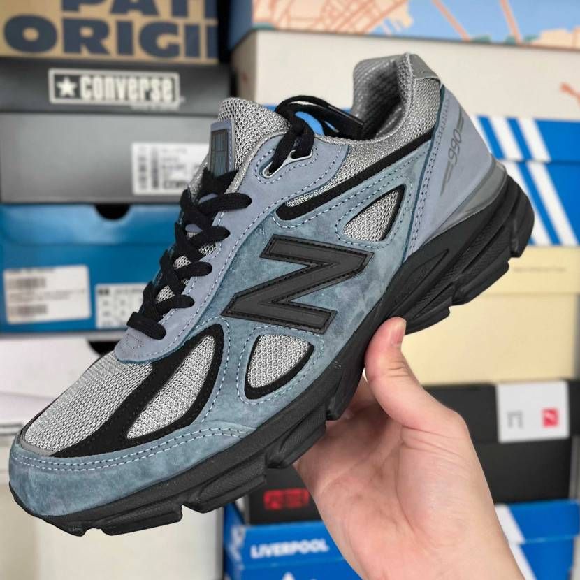 M990v4は買うしか無かった。。
節約できないんだが。。。