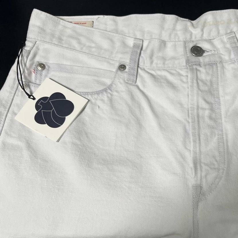 ヴィベカさんがYouTubeでMOMOTARO JEANSの動画出してたけど本当