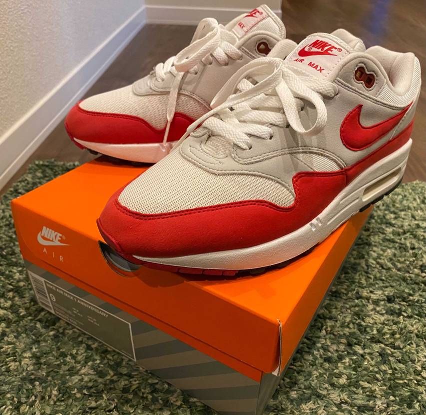 祝 3/26！
やっぱ1stカラーがしっくりきます。
87初代から通算3足目