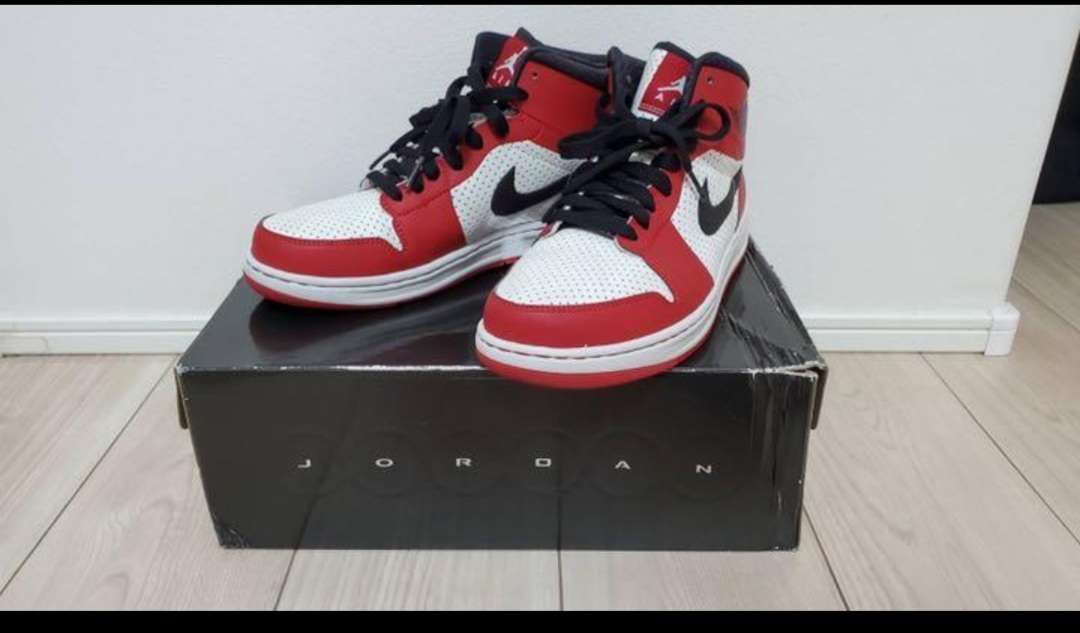 ジョーダン1のアルファを売りたいのですが、見当たらない…
どうしたら良いのか分か