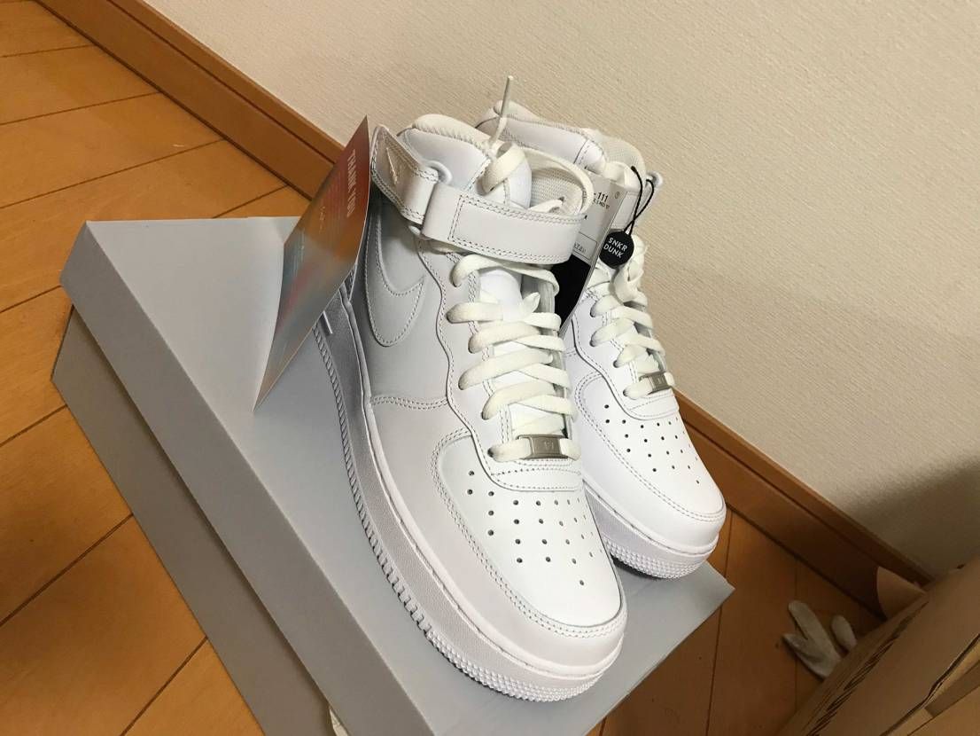 エアフォース1ロー買ったはずなのにmidって奴が来た。どうすれば良いでしょうか