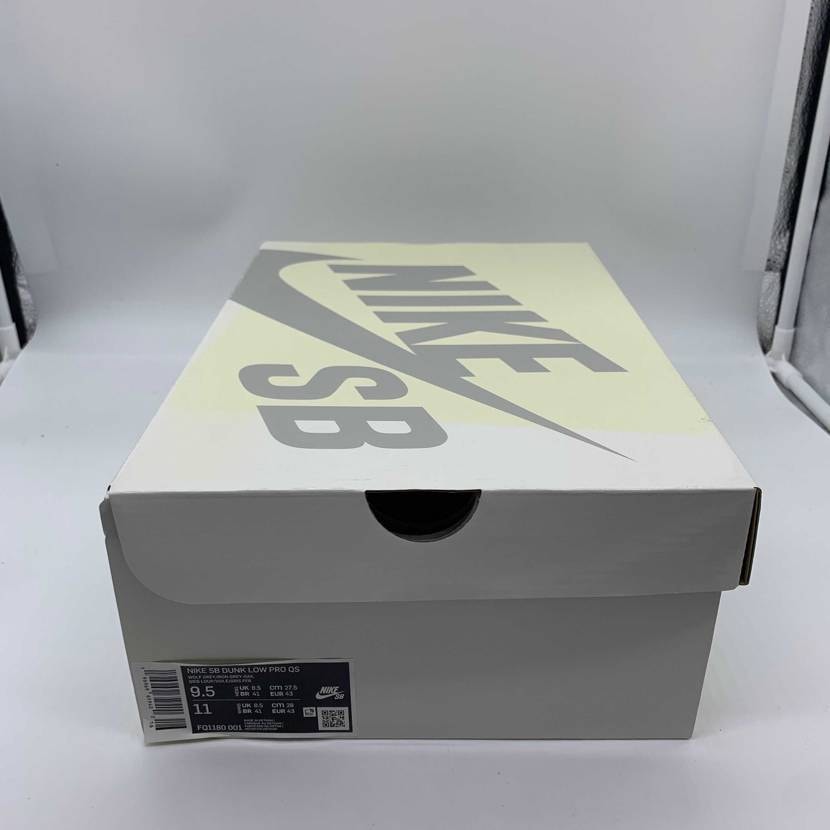 堀米27.5㌢の新品を箱訳ありで中古にて出品してます！
相