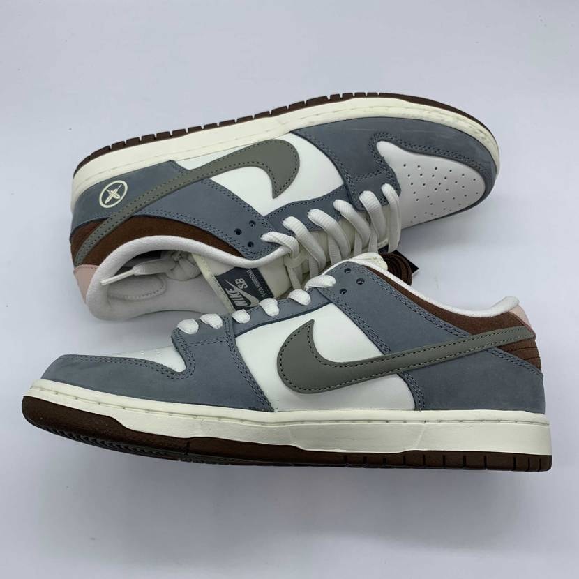 堀米27.5㌢の新品を箱訳ありで中古にて出品してます！
相