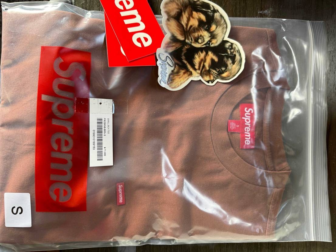 supreme 26FW week3を目前に控えてる中、
small box 