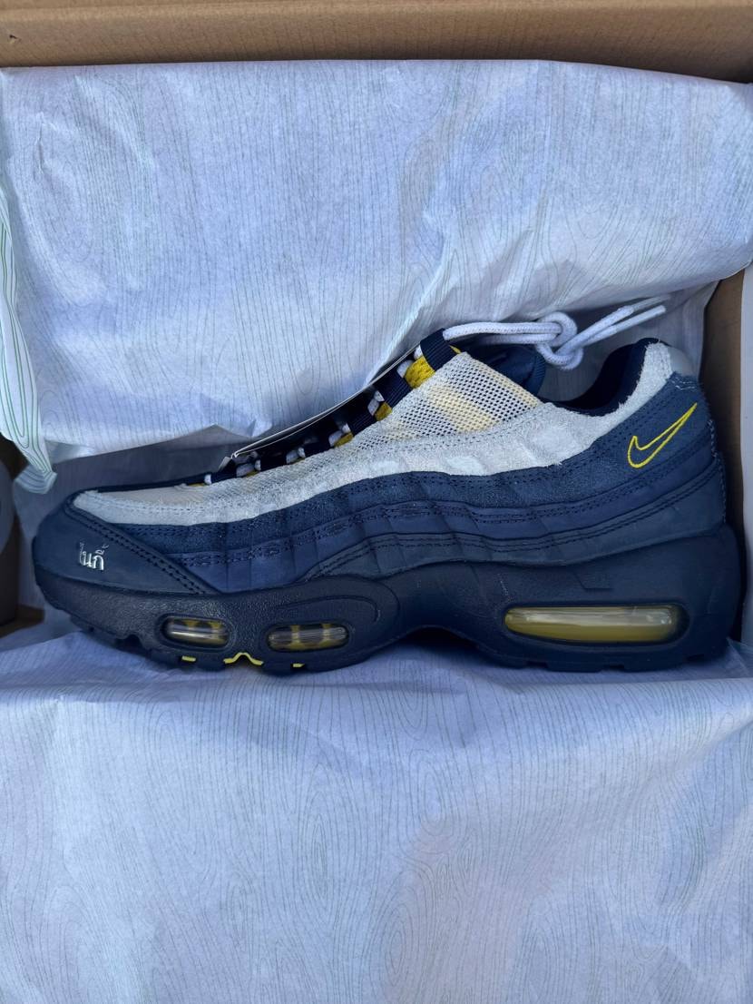 インスタント店舗オンリー
無事収穫。前のSBとは違うかっこよさ。
サイズ感は