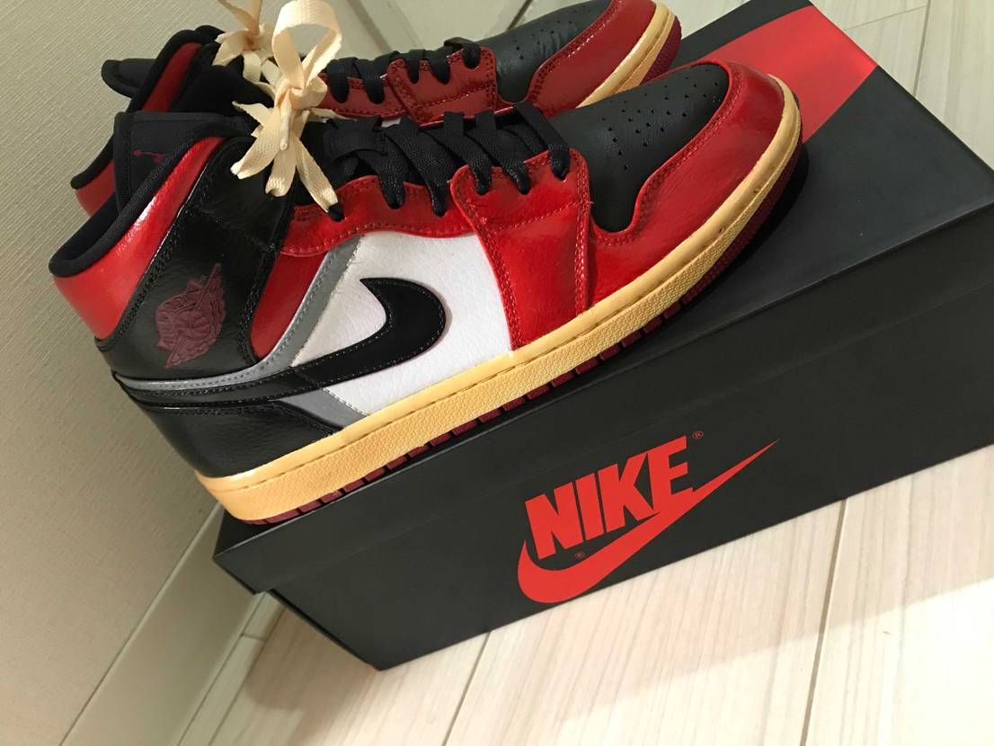 JORDAN1 CHICAGO CUSTUM
85、買
