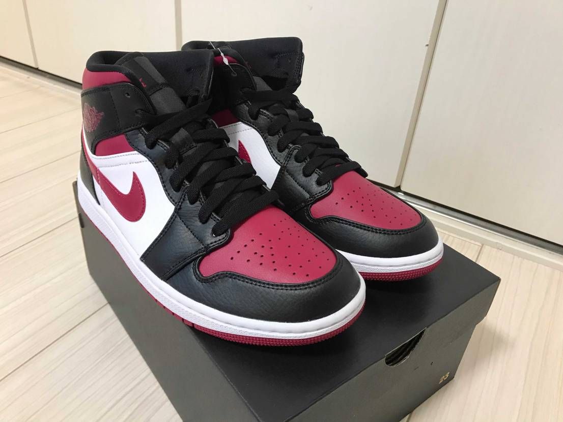JORDAN1 CHICAGO CUSTUM
85、買