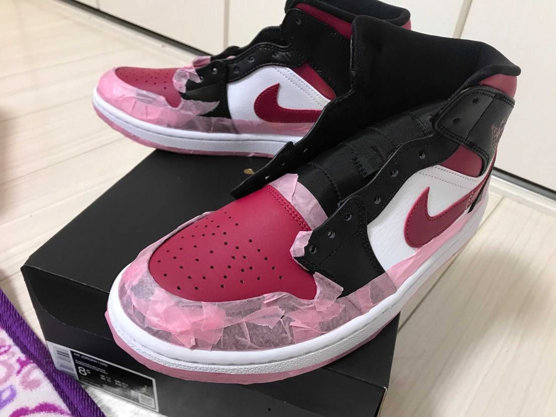 JORDAN1 CHICAGO CUSTUM
85、買