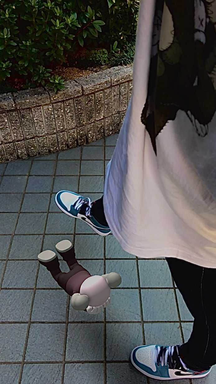 KAWS×KAWS×fasetasm
すごい時代になり