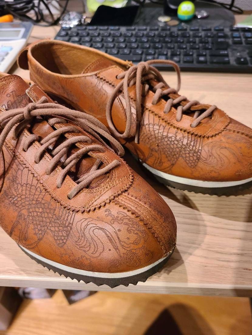 2004 Nike Cortez 元
知り合いのお母さんが20年以上前に購入し