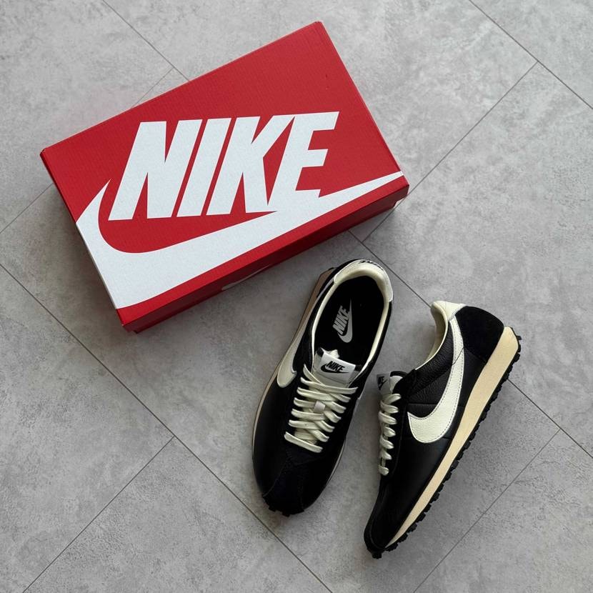 NIKE.com春セールにて30%OFFだったので
ゴッテムしてみました。
