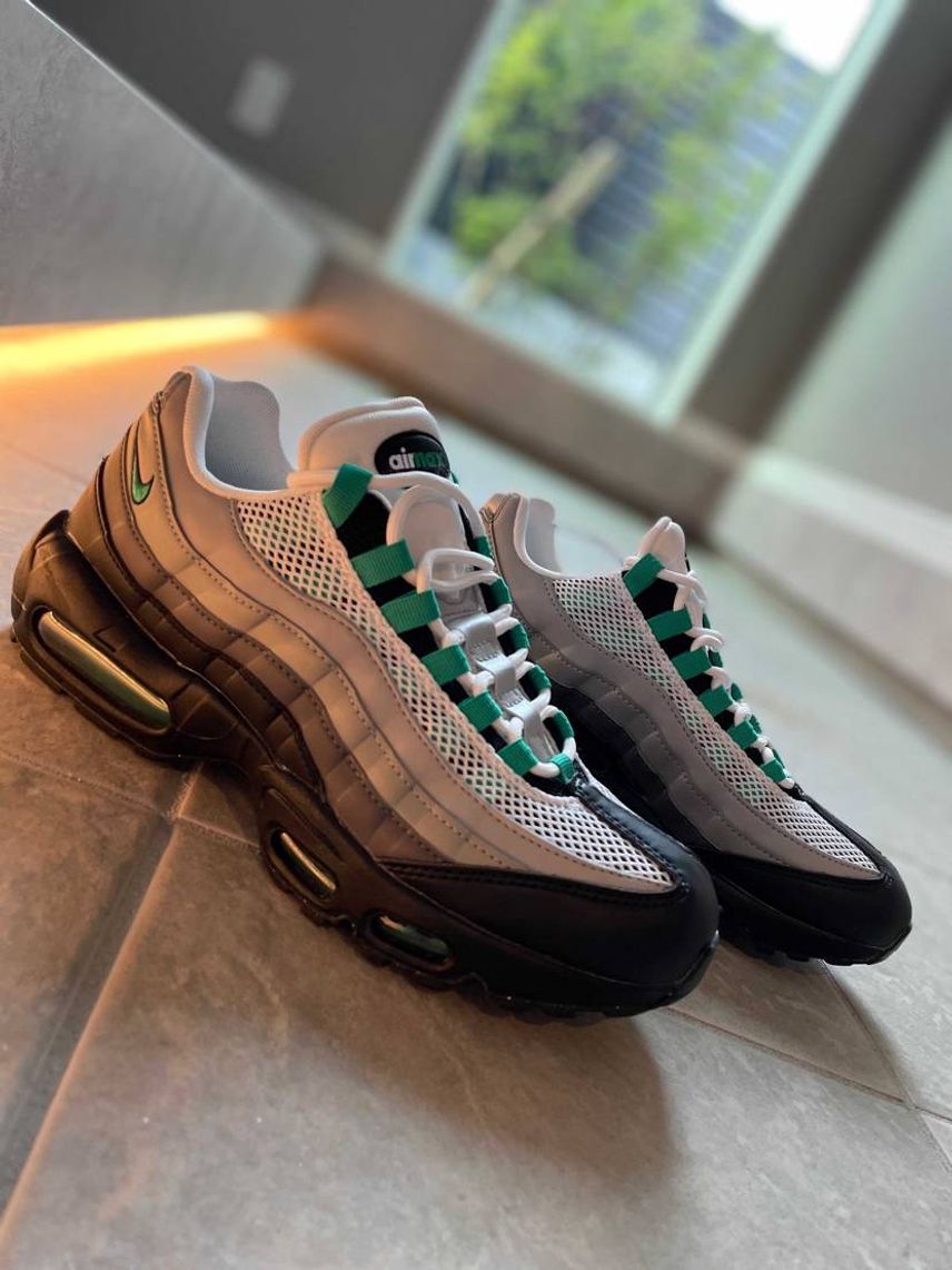 2020イエグラ以来久しぶりに95をゴッテム👟
OGカラーっぽい雰囲気の