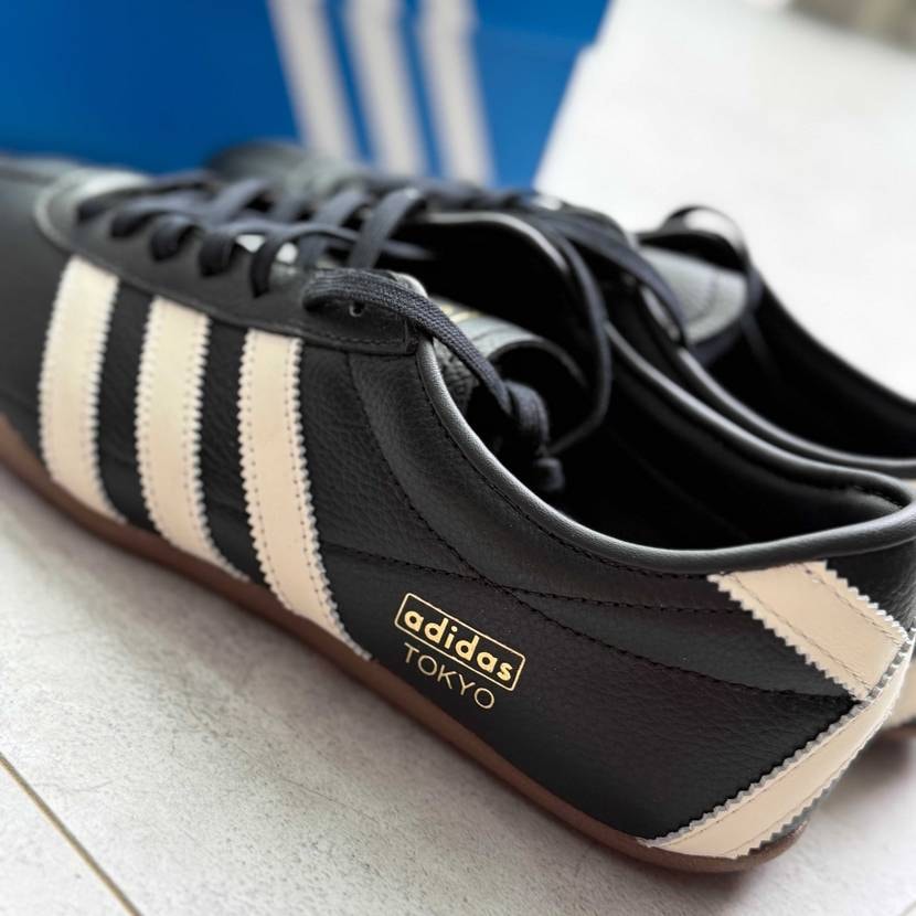 以前購入したトーキョーがかなり良かったので
色違いで購入👟