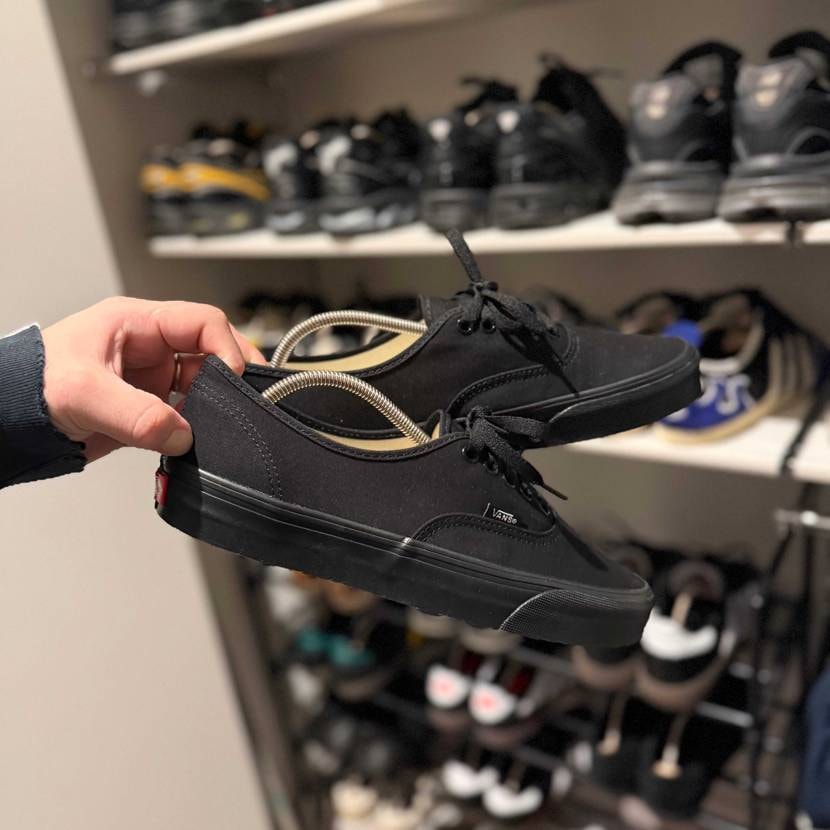 色々寄り道したけどやっぱり
原点にして頂点 みたいなくつ。👟