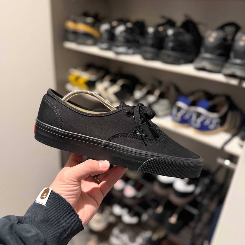 色々寄り道したけどやっぱり
原点にして頂点 みたいなくつ。