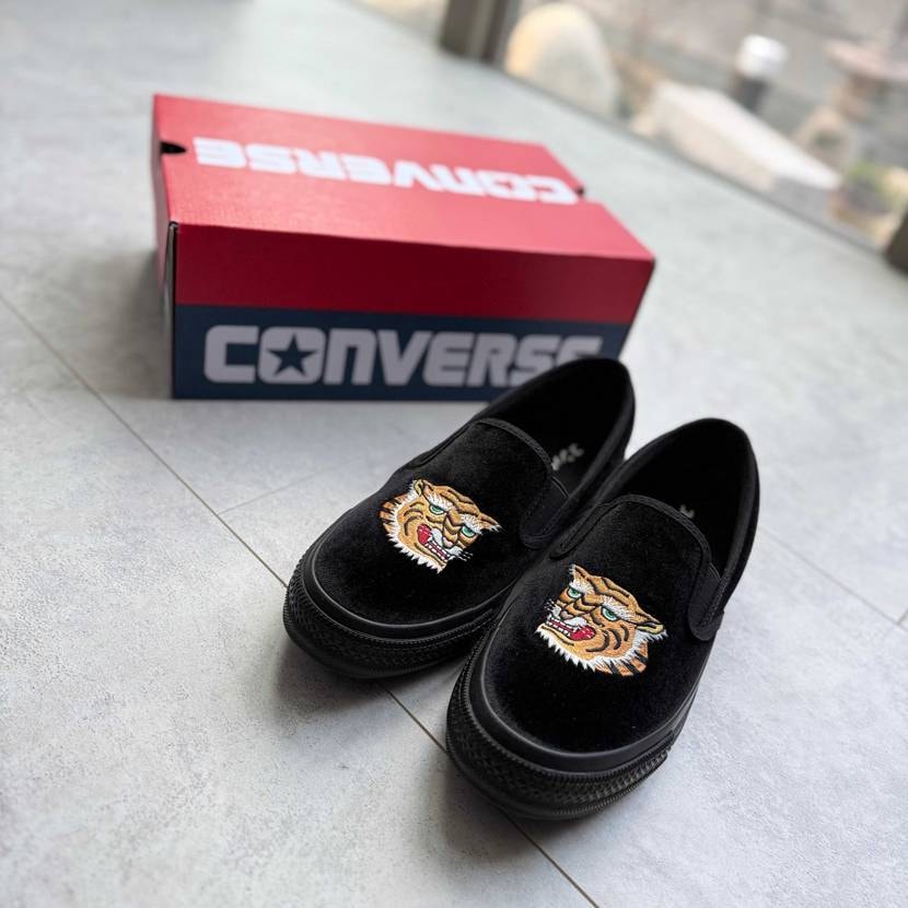 ベトジャンに合わせて履こうと思います🔥