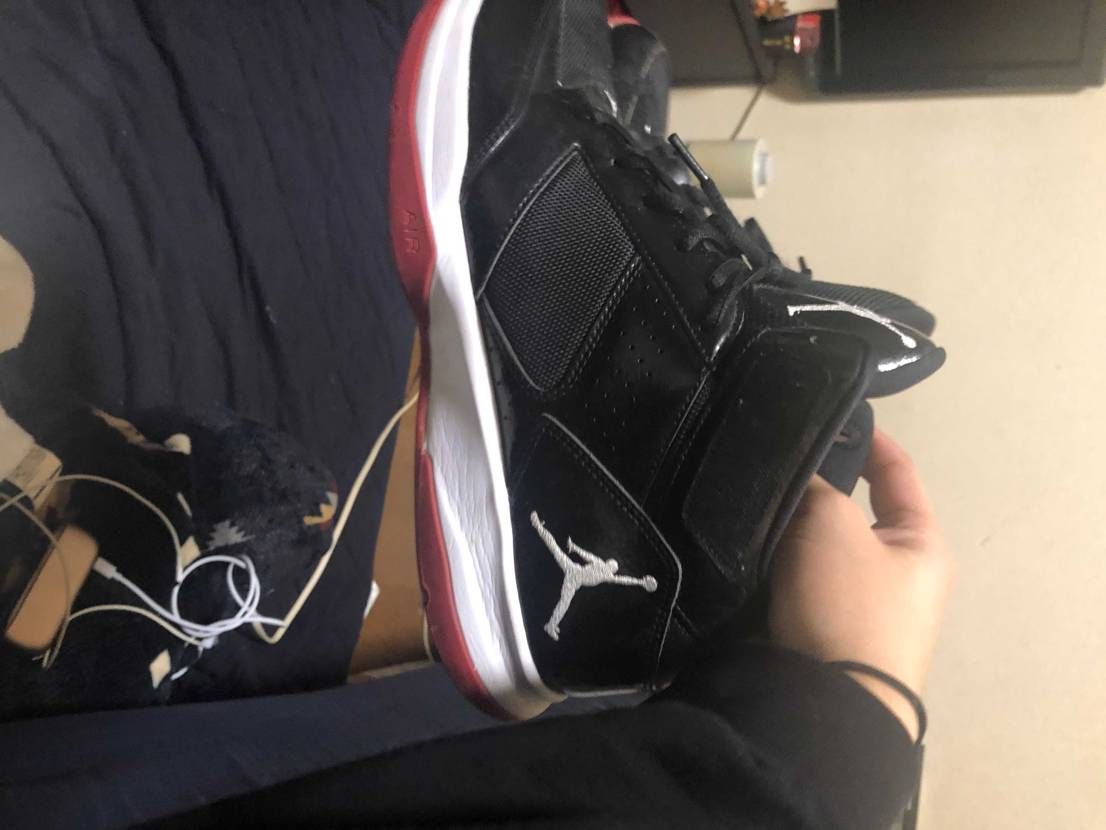 セカンドストリートで5000円やったが
これなんのモデルか