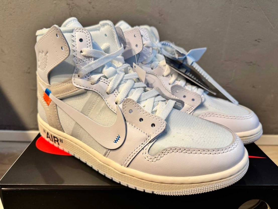 新品のスニーカーの匂い好き🙄