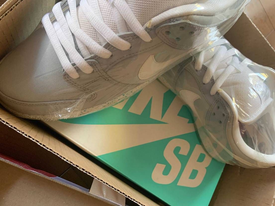 サイズ合えば封印解いて履いてたな〜
スニダンで取扱いないのはなんでだろ？