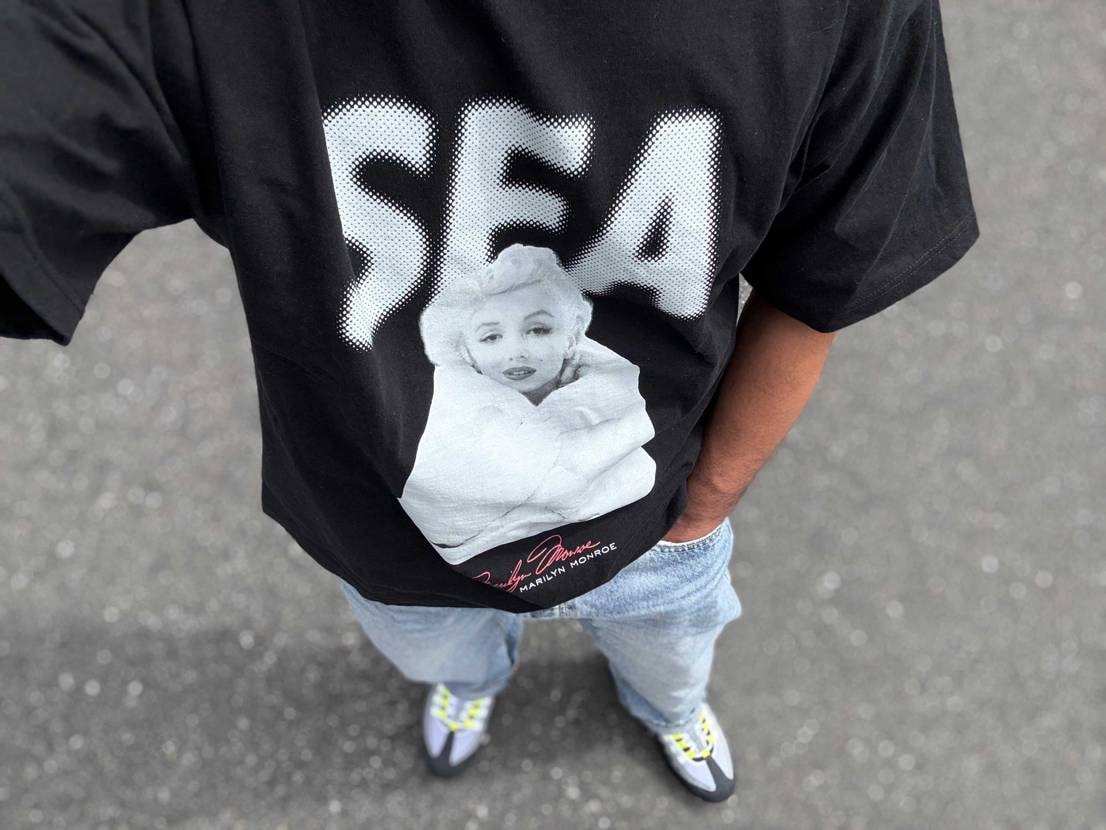 皆さん、こんばんみ♪🌃
やっぱりイエグラを履いてしまう…👟