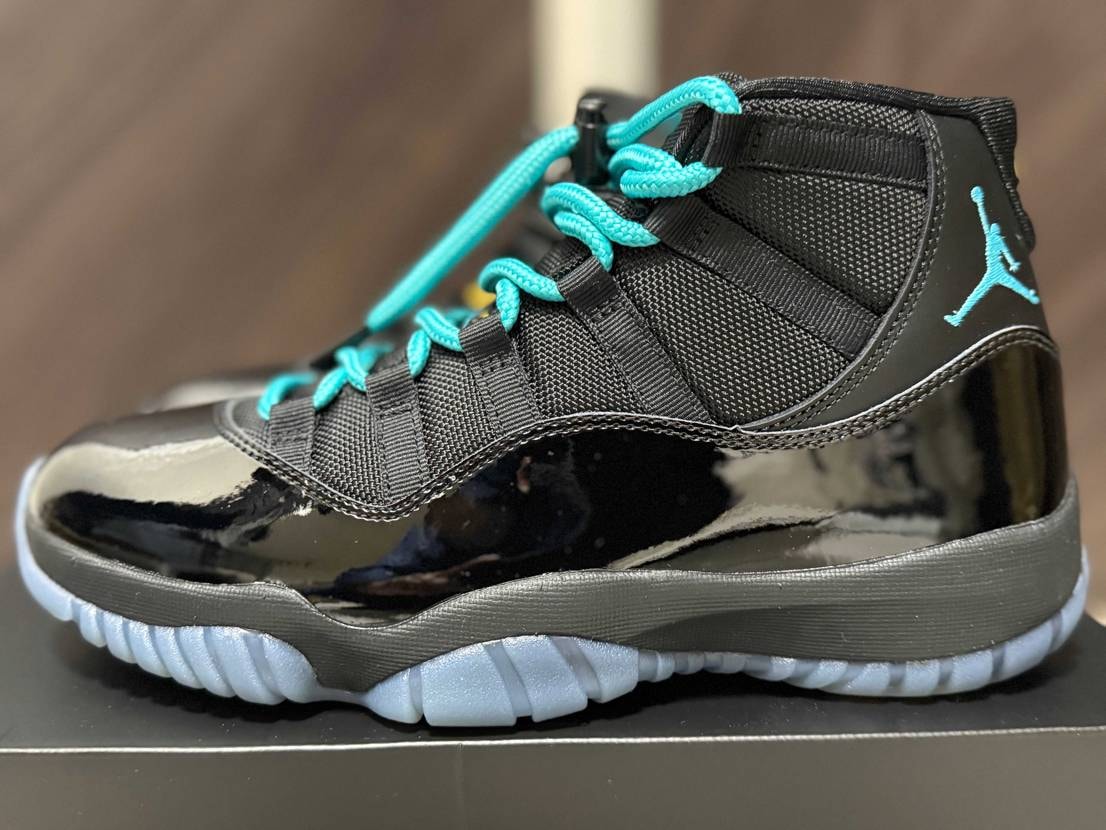 皆さん、こんばんみ♪🌉
おじさんは昨日、無事仕事が納まりま