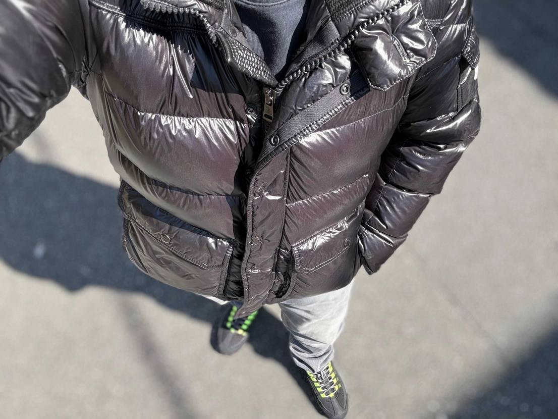 皆さん、こんばんみ♪🌃
家でイエグラ眺めてたらこちらを履き