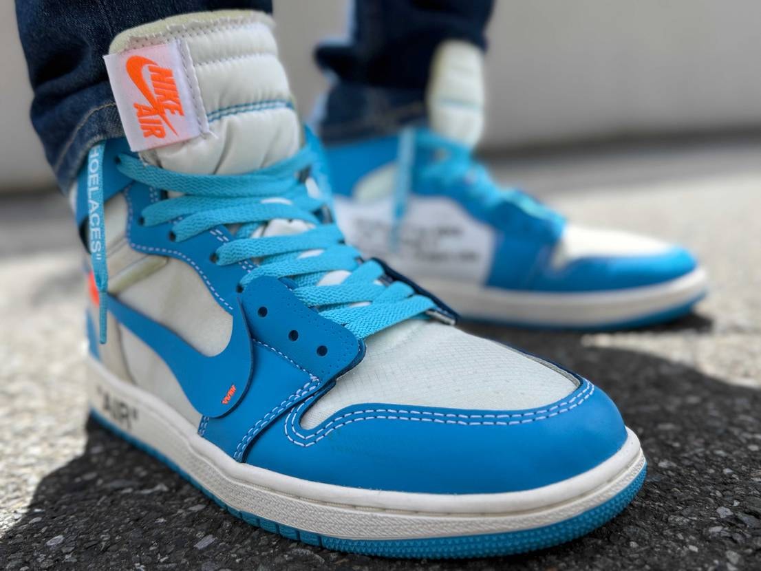 今日は白いヤツに全滅させられたダメージを癒してもらおうとUNCを履きまして👟🩵☺