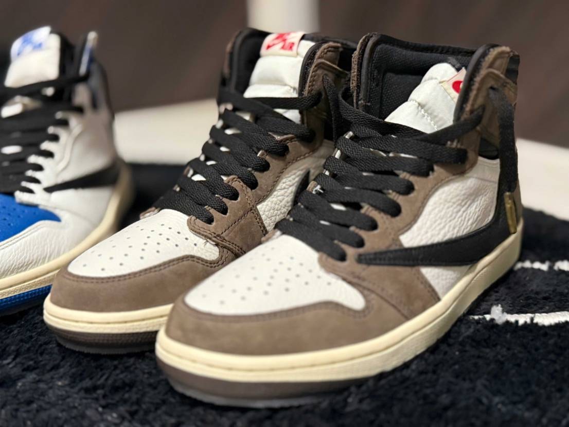 皆さんこんばんみ♪🌃
最近ですね…
おじさんwax紐に絶