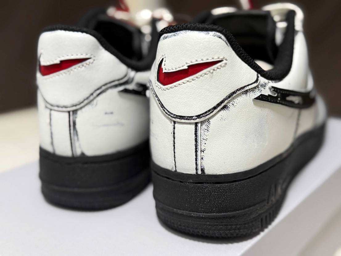 関係者各位
本日無事到着しました♪📦👟
その節はお騒がせ