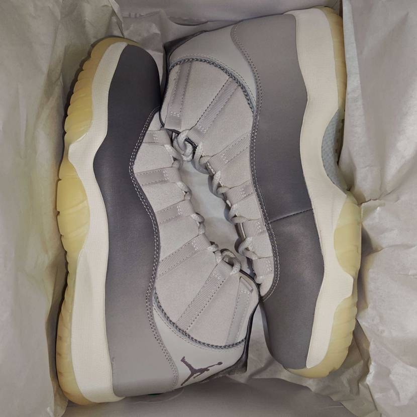 エアジョーダン11 日本限定買ってみましたが正直、自分には定