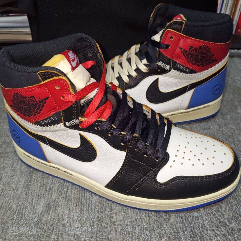 UNION×fragmentジョーダン1
デフォの紐は真っ