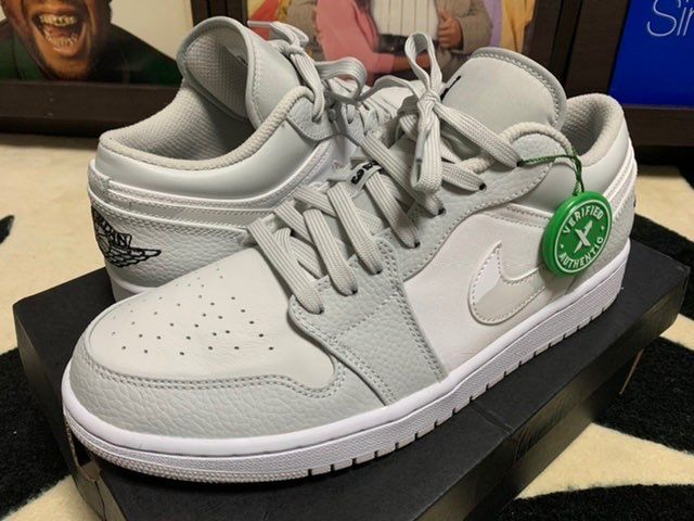 StockXで関税や送料込みで2万ほどで購入しました！
気にせずガシガシ履けそ